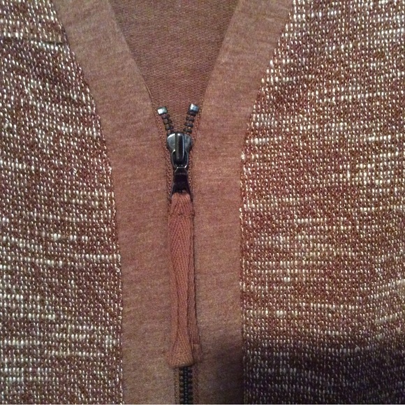 Top - Picture 3 of 6